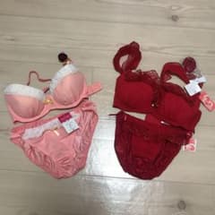 E65 新品タグ付きのサムネイル