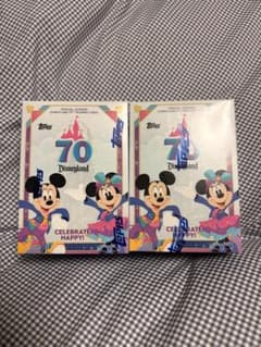 ト*チ様 2025 Topps ディズニーランド70周年記念 2BOX - メルカリ