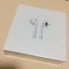 AirPods with Charging Case 第2世代のサムネイル