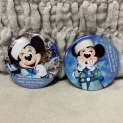 【24個セット】実写　缶バッジ ミニー まとめ売り 24個セット】実写 缶バッジ ミニー まとめ売り 実写ミッキー＆ミニー