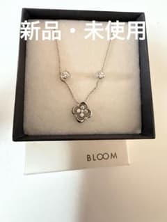 BLOOM クローバーモチーフ ネックレス・ピアスセット - メルカリ