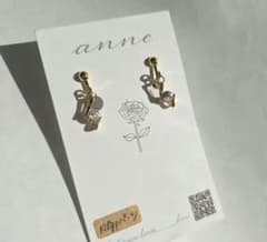 セールanne ゴールド高品質 ジルコニアイヤリングのサムネイル