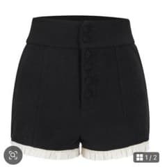 andwang Ballet Button Frill Shorts Sのサムネイル