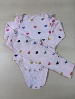 値下げ中！baby GAP ハート柄 ロンパース レギンス セットのサムネイル