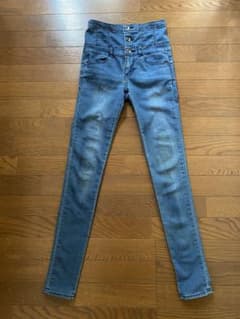 madison様専用！新品・未使用GUハイウェストスキニーGパンのサムネイル