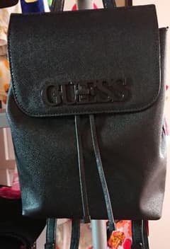 GUESS リュックのサムネイル