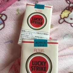 ラッキーストライクタバコのサムネイル