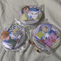 デジモンアドベンチャー 缶バッジ 3個セット - メルカリ