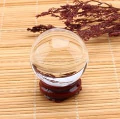 透明　クリアー　水晶玉　クオーツ　直径４ｃｍ　きれいな球体　台座付　美品のサムネイル