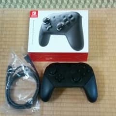 ニンテンドースイッチ プロコントローラー(中古品)のサムネイル