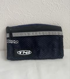 新品✨ TNI メッシュポーチ ネイビー サイクリングポーチ 小物入れのサムネイル