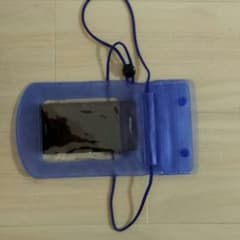 完全携帯防水ケース！スマホ、iPhone対応のサムネイル
