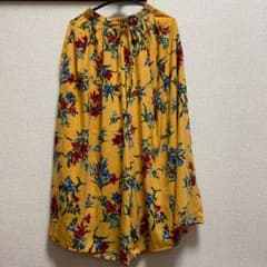 花柄ワイドパンツのサムネイル