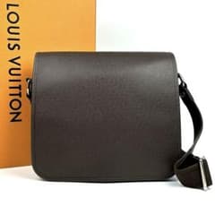 美品 ルイヴィトン タイガ アンドレイ グリズリ M32488 ワンショルダー