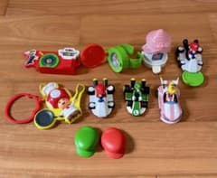 マリオカート おもちゃセット　ペットボトルキャップのサムネイル