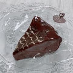 xiaorong ronron チョコケーキ ロンロン スクイーズ - メルカリ