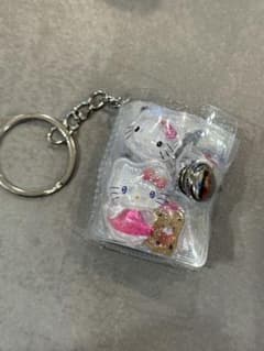 今だけ値下げ！！ラスト一点!サンリオ♡ミニシール帳完成品のサムネイル