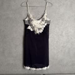 salute 黒の花柄刺繍キャミソール - メルカリ