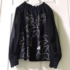 TOKUKO 1er VOL トクコ チュニック お花 刺繍 モノトーン - メルカリ