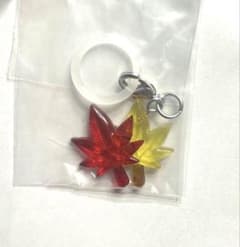 穣を感じるめじるしアクセサリー ガチャガチャ もみじのサムネイル