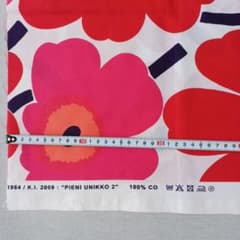 marimekko　pieni-unikko 生地のサムネイル