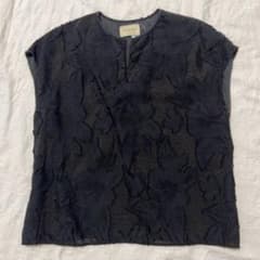 ユナイテッドアローズ　ジャガード　フレンチスリーブ　ブラウスのサムネイル