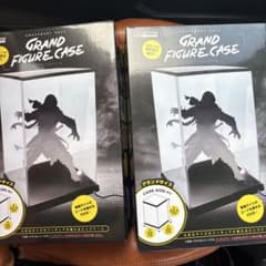 よ*】様 グランドフィギュアケース LED穴付き 大型プライズ対応 未開封品のサムネイル