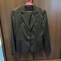 【中古品】LES MUES リクルートスーツ Sのサムネイル