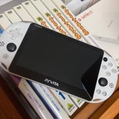 PlayStation®Vita カセット4つ付のサムネイル