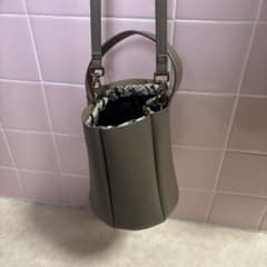 ショルダーバックのサムネイル