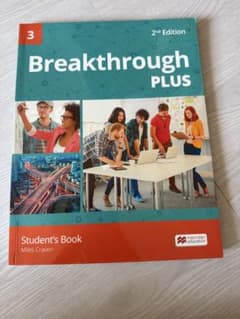Breakthrough PLUS 2nd Edition 3のサムネイル