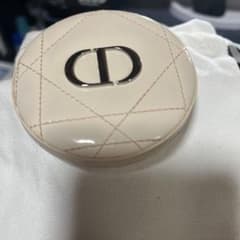 Dior ディオールスキン　フォーエヴァー　クチュール　ルミナイザーのサムネイル