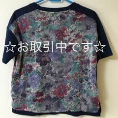 ※モコ様専用※ナノユニバース backフラワーポンチTシャツのサムネイル