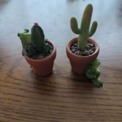 カエルの置物　5㌢位の大きさで可愛いですよ。のサムネイル