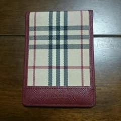 BURBERRY定期入れです。のサムネイル
