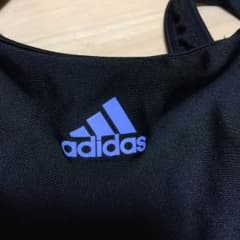 adidas スイムスーツ（水着）のサムネイル