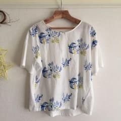 graniph 花柄 トップスのサムネイル