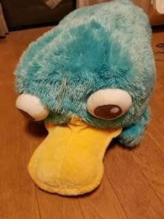 巨大ペリーぬいぐるみのサムネイル