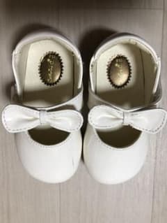【値下げ】15cm  キャサリンコテージ　フォーマル靴　オフホワイト　女の子のサムネイル