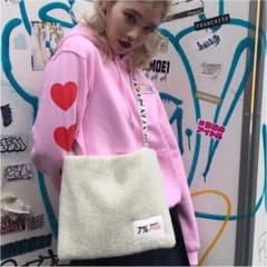 7%morepink ボアサコッシュバッグのサムネイル