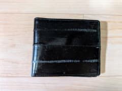 メンズ 二つ折り財布 ブラック うなぎ革のサムネイル