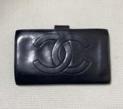 CHANEL ブラック 二折財布 CCロゴ 4454417 FRANCE製 CHANEL ブラック 二折財布 CCロゴ 4454417 FRANCE製 - メルカリ