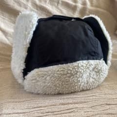 キッズ　冬　帽子　H&M 黒　フライトキャップのサムネイル