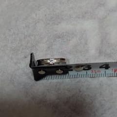シルバーの指輪のサムネイル