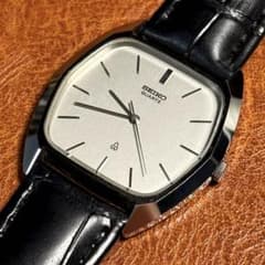 希少 稼動品 SEIKO DOLCE スクエア型 80年代ヴィンテージ A181 希少 稼動品 SEIKO DOLCE スクエア型 80年代ヴィンテージ - メルカリ