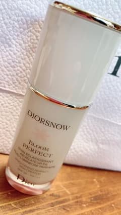 Dior スノーブルーム パーフェクトのサムネイル