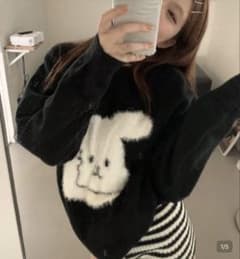 うさぎモチーフ ブラック ニット 長袖のサムネイル
