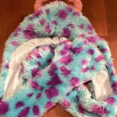 ディズニーリゾート モンスターズインク サリー ファンキャップ 手袋マフラーのサムネイル
