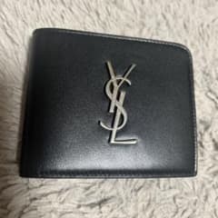 サンローラン カサンドラ Lジップウォレットのサムネイル