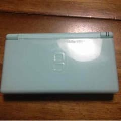 DS LITE  クリアブルーです。のサムネイル